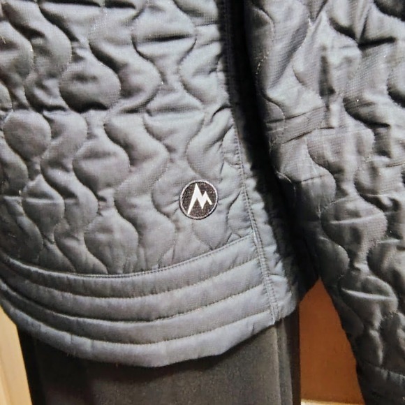 Marmot Quilted Jacket Womens M Insulated Puffer Coat Faux Fur Collar Black Zip - Picture 4 of 11